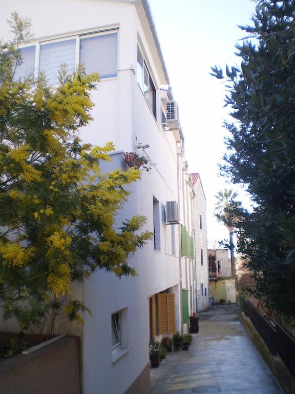Apartments Kanajet Каштела Экстерьер фото